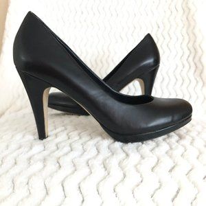 Franco Sarto Black Womens heels round toe 6.5